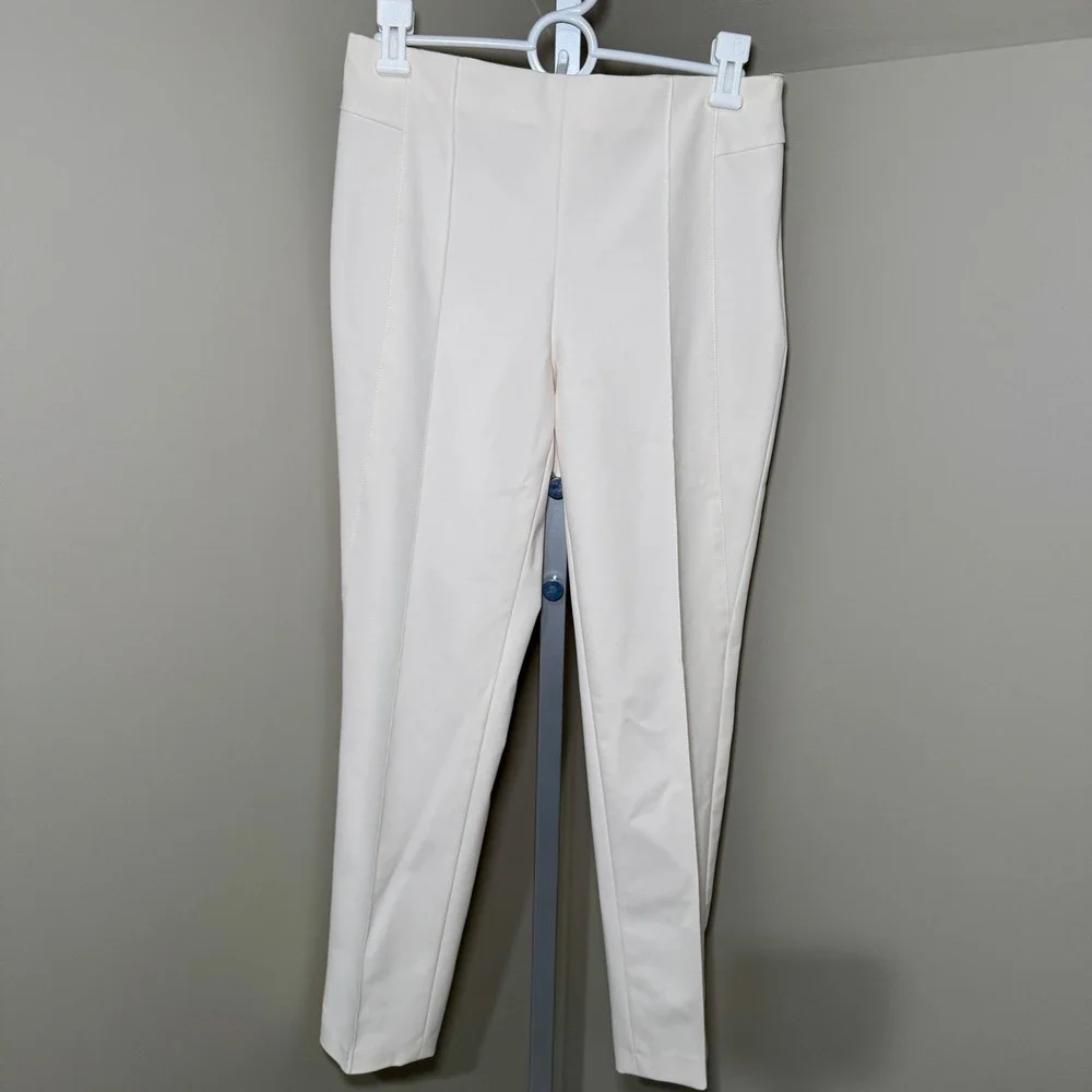 Escada Tuska High-Waist‎ Cropped Trousers Cream Tapered High Rise Seam Detail